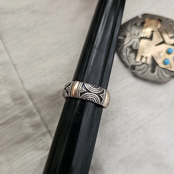 Ring - Picture 2 of 3